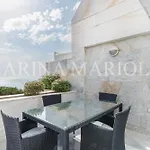 Marina Mariola Apartment *