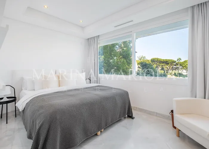 Marina Mariola Apartment Marbella