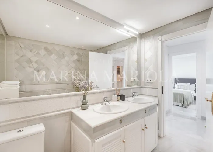 Marina Mariola Marbella