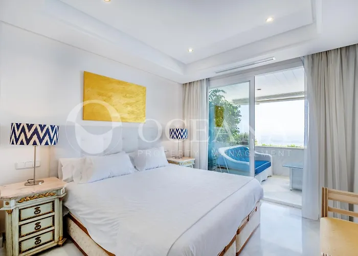 Marina Mariola Marbella