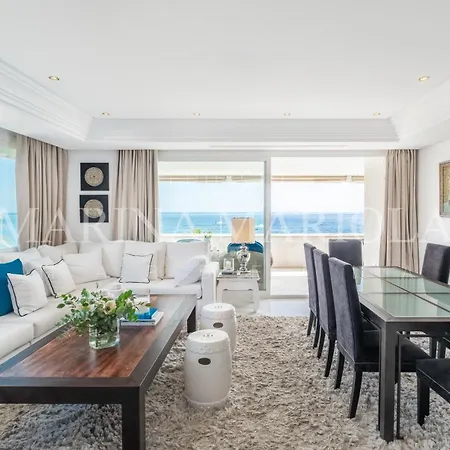 Marina Mariola * マルベーリャ