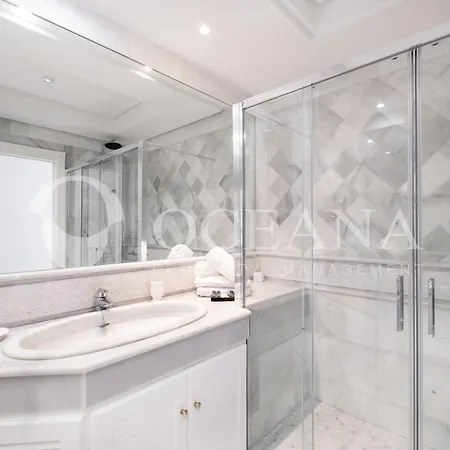 Marina Mariola アパート マルベーリャ